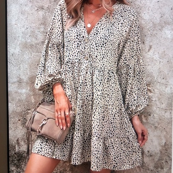 Long sleeve dress - Picture 1 of 2